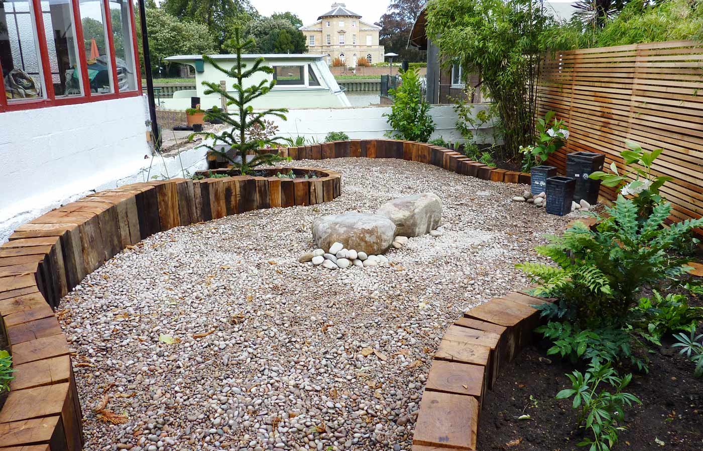 Riverside garden design